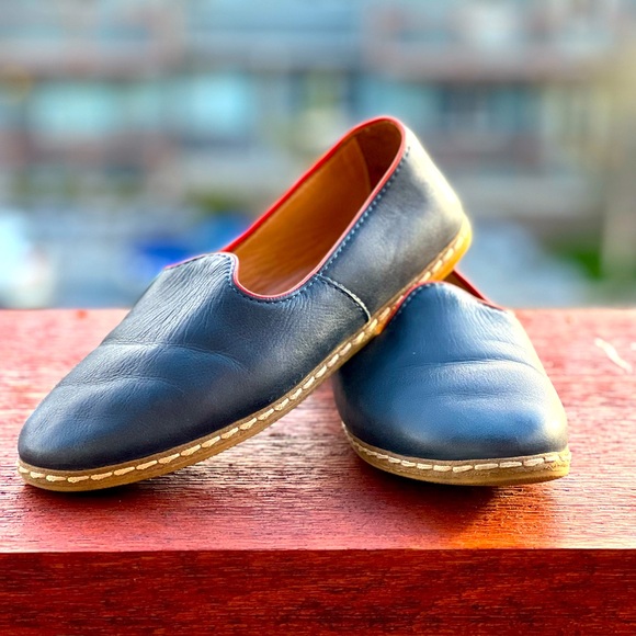 Ladies loafer - Picture 1 of 6